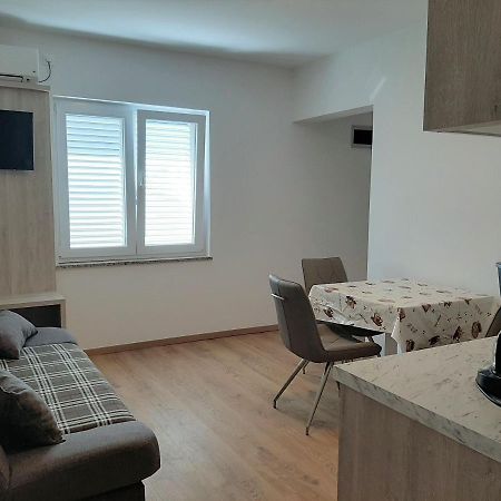 Apartments Edo Novaglia Esterno foto