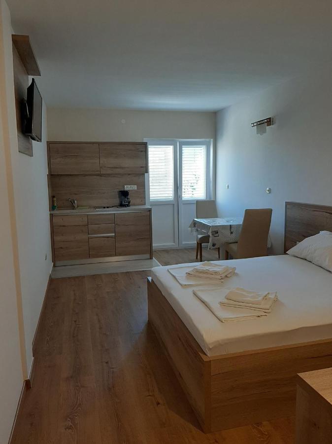 Apartments Edo Novaglia Esterno foto